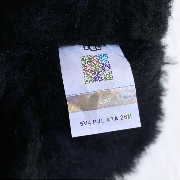 UGG Women’s Mini Bailey Bow Leopard Black Boots - Picture 9 of 9